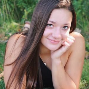 Meet your Posher, Raina